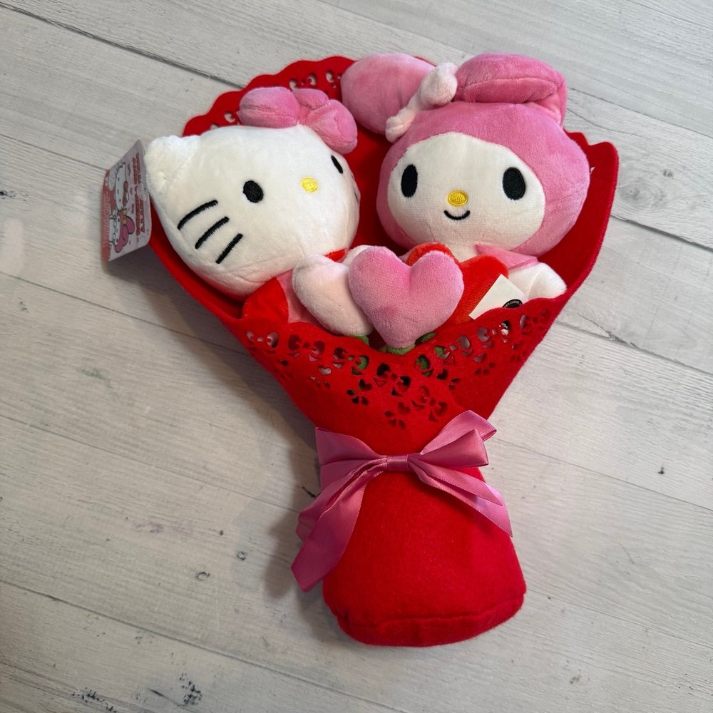 Hello Kitty and Friends Large Special Valentine's‎ Bouquet, 13" NEW